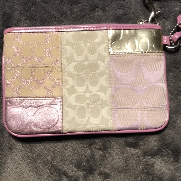Small Coach Wristlet - Picture 4 of 6